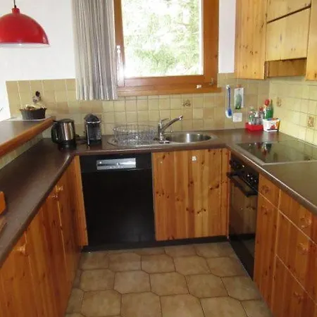 Bot Sundroina アパート